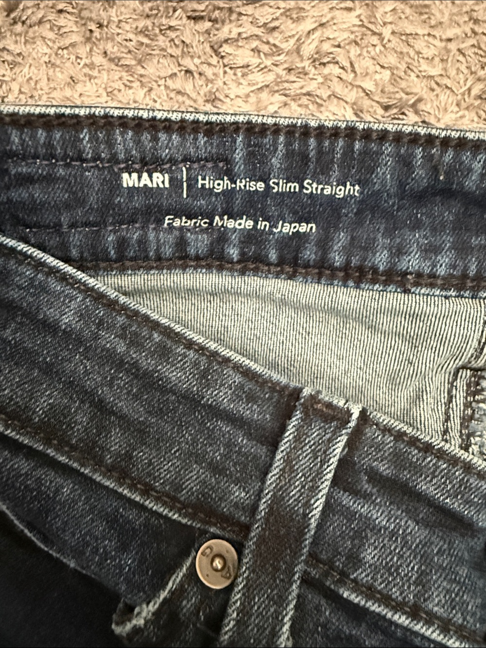 AG Mari high rise slim straight size 24 - Picture 8 of 10
